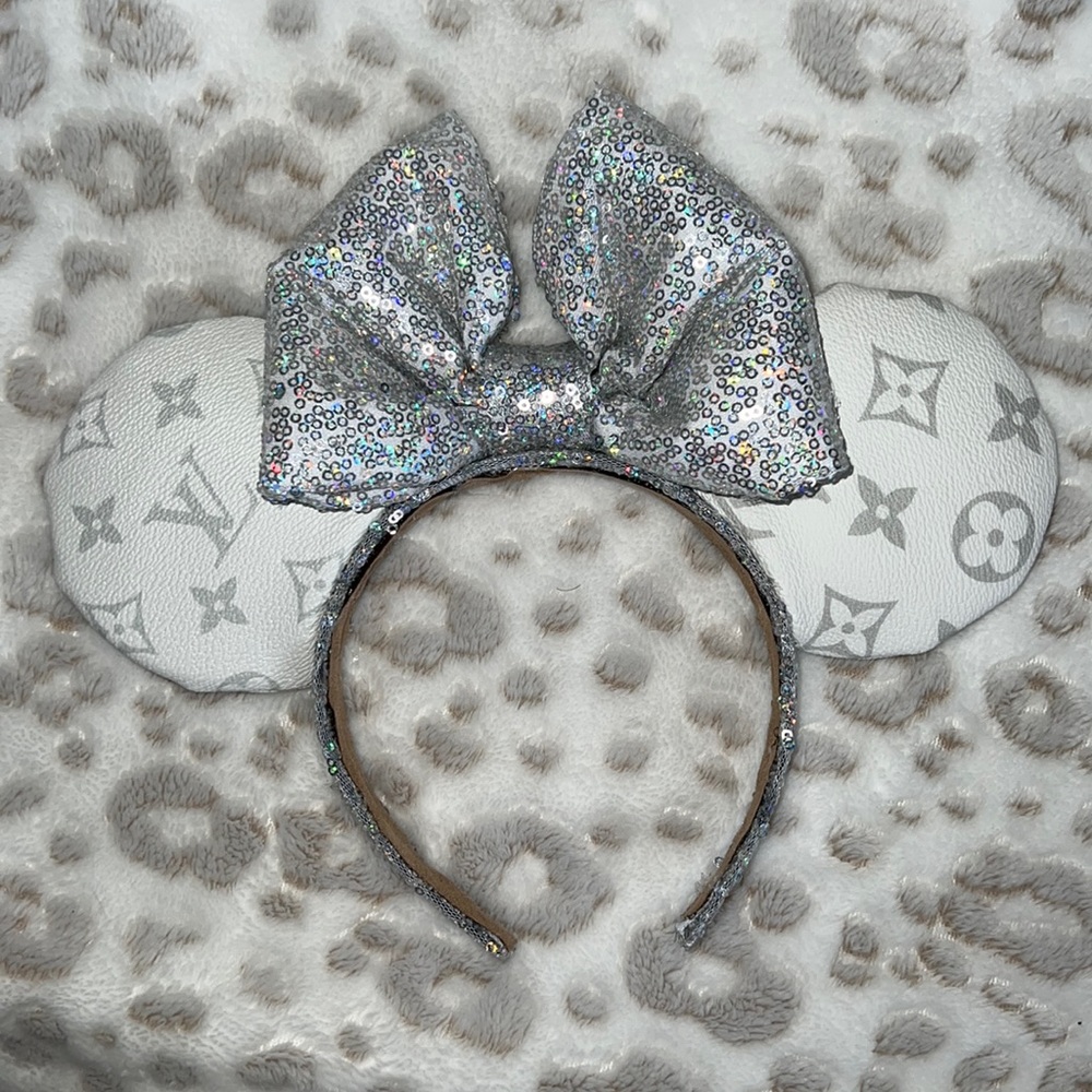 Disney Minnie ears